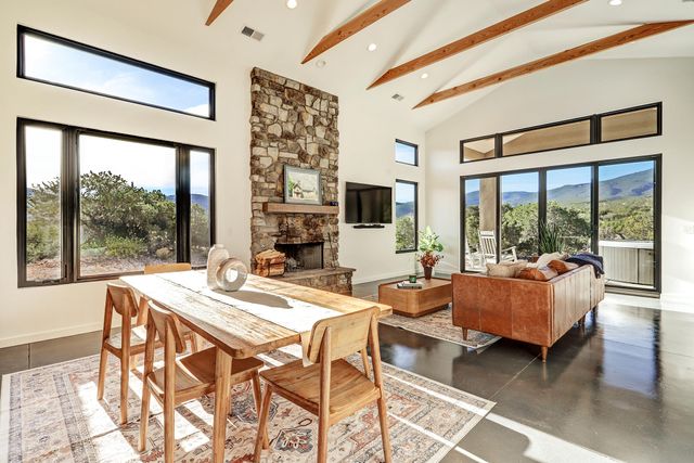 1 W Cielo Azul Court, Placitas, NM 87043