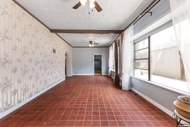 926 S Laredo, San Antonio, TX 78204