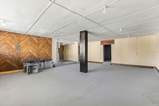 926 S Laredo, San Antonio, TX 78204