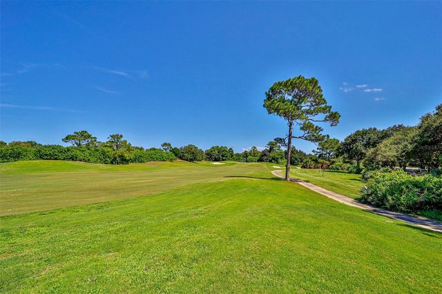 9 CREEKSIDE DRIVE, Palm Coast, FL 32137