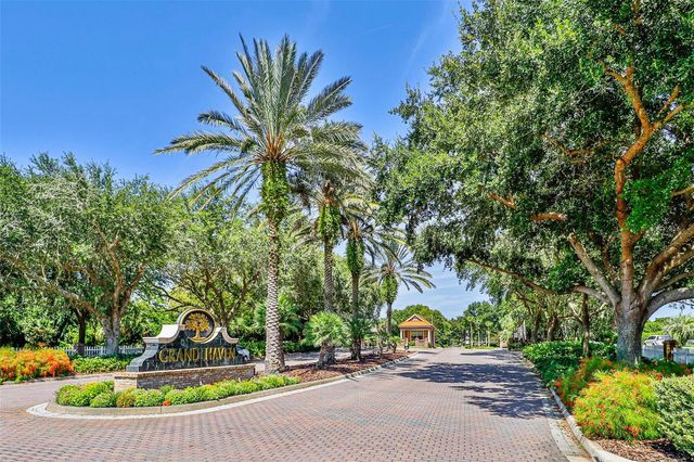 9 CREEKSIDE DRIVE, Palm Coast, FL 32137