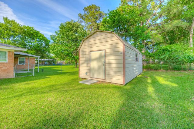 814 N Willis Avenue, Livingston, TX 77351