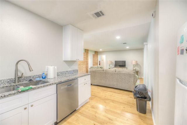 814 N Willis Avenue, Livingston, TX 77351