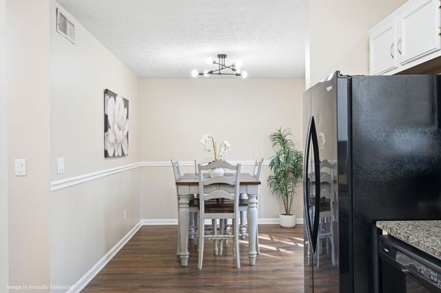 333 Deerpoint Dr, Hendersonville, TN 37075