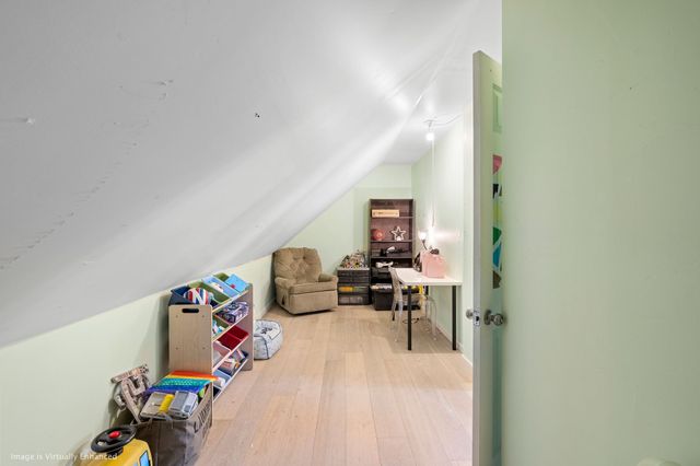 333 Deerpoint Dr, Hendersonville, TN 37075