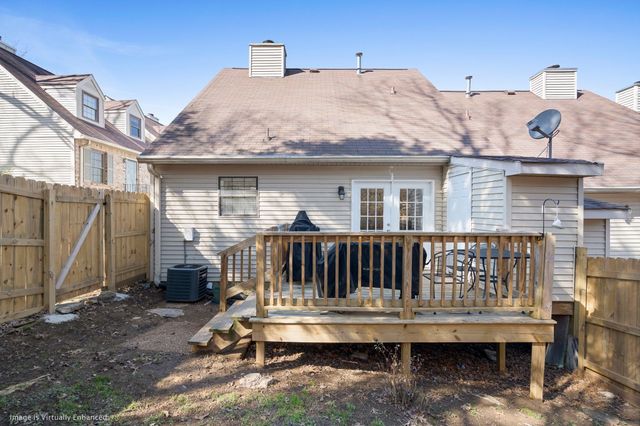 333 Deerpoint Dr, Hendersonville, TN 37075