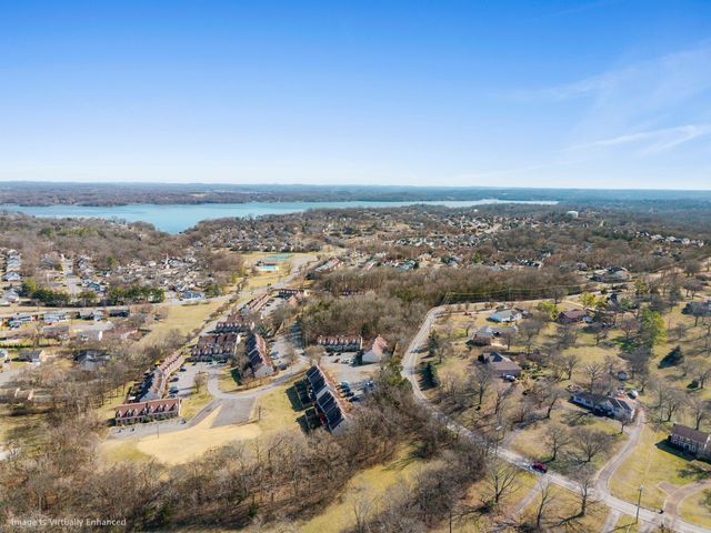 333 Deerpoint Dr, Hendersonville, TN 37075