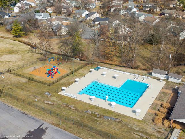 333 Deerpoint Dr, Hendersonville, TN 37075