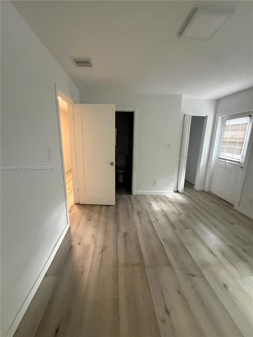 2910 NW 6th Court, Pompano Beach, FL 33069