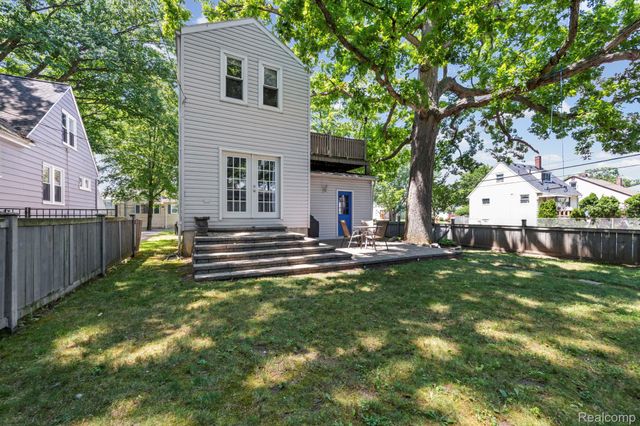 1103 Hoffman, Royal Oak, MI 48067