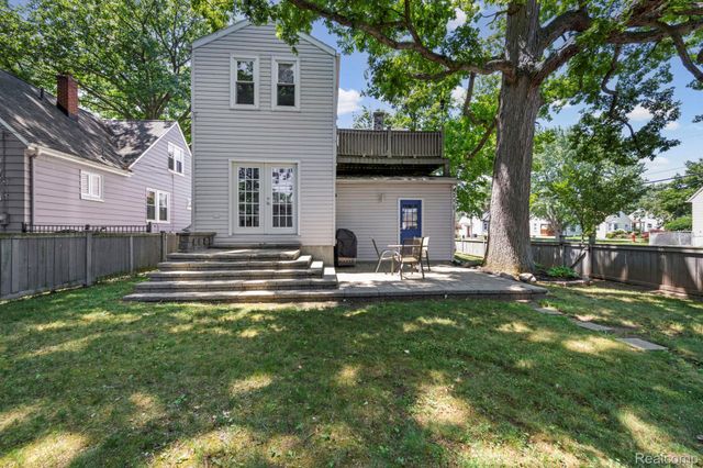 1103 Hoffman, Royal Oak, MI 48067
