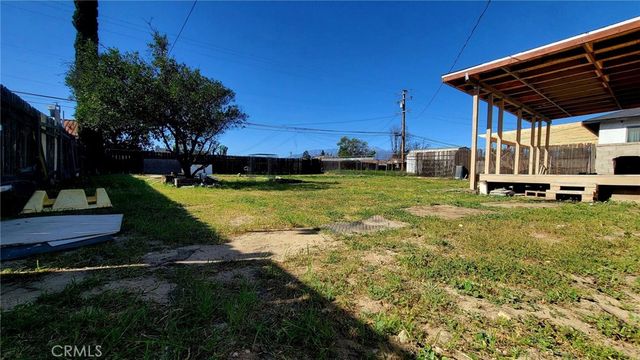 9454 Frankfort Avenue, Fontana, CA 92335