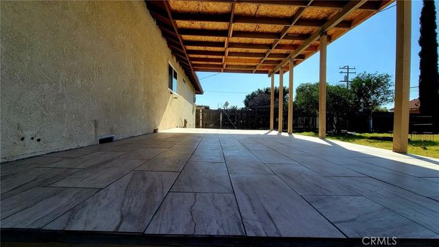 9454 Frankfort Avenue, Fontana, CA 92335