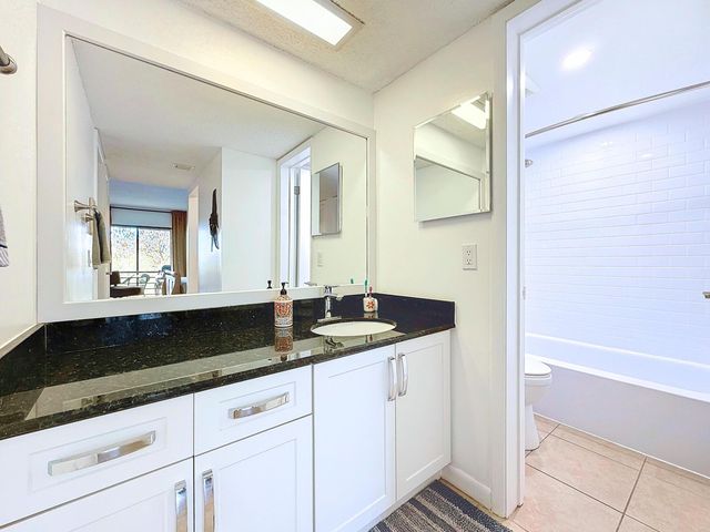 2311 S Cypress Bend Drive 319a, Pompano Beach, FL 33069