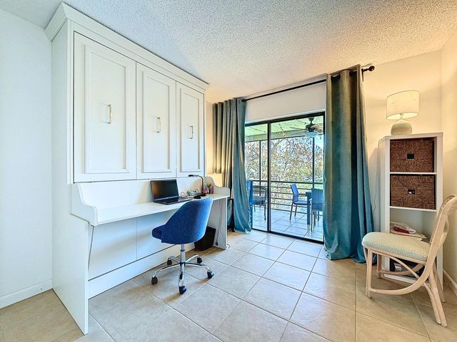 2311 S Cypress Bend Drive 319a, Pompano Beach, FL 33069