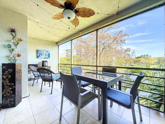 2311 S Cypress Bend Drive 319a, Pompano Beach, FL 33069