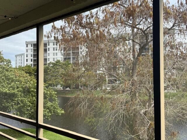 2311 S Cypress Bend Drive 319a, Pompano Beach, FL 33069