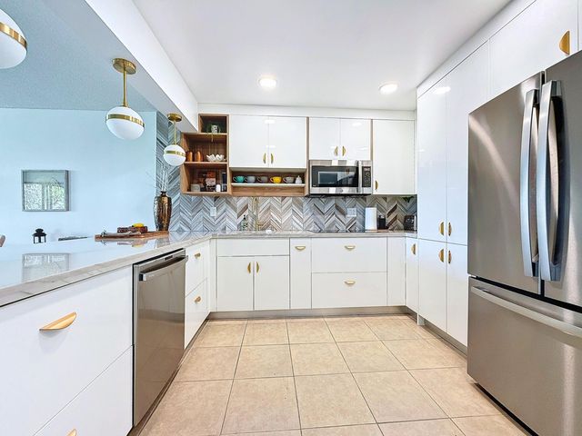 2311 S Cypress Bend Drive 319a, Pompano Beach, FL 33069