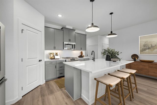 2205 Maple Ridge Drive, Van Alstyne, TX 75495