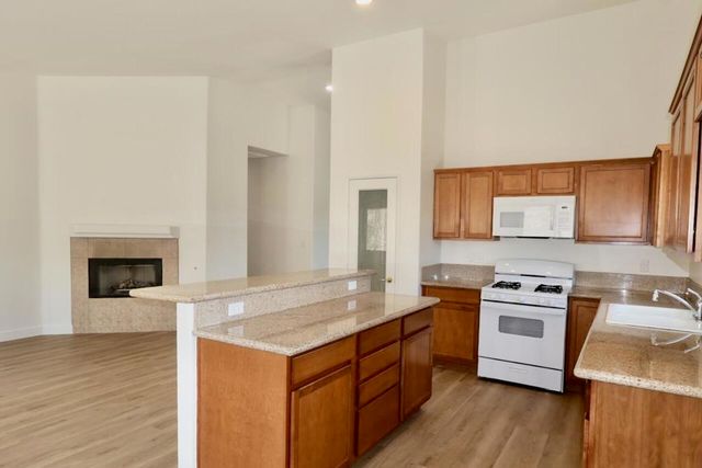 66864 Casa Grande Drive, Desert Hot Springs, CA 92240