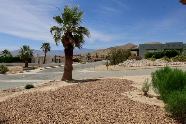 66864 Casa Grande Drive, Desert Hot Springs, CA 92240