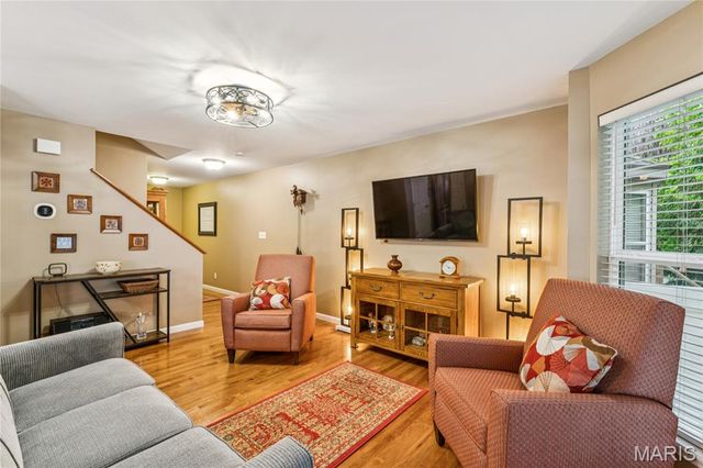4203 Forder Heights Drive, St Louis, MO 63129