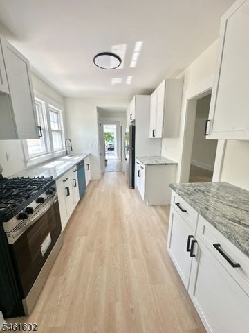 56 Rutgers St, Maplewood Twp., NJ 07040