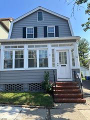 56 Rutgers St, Maplewood Twp., NJ 07040