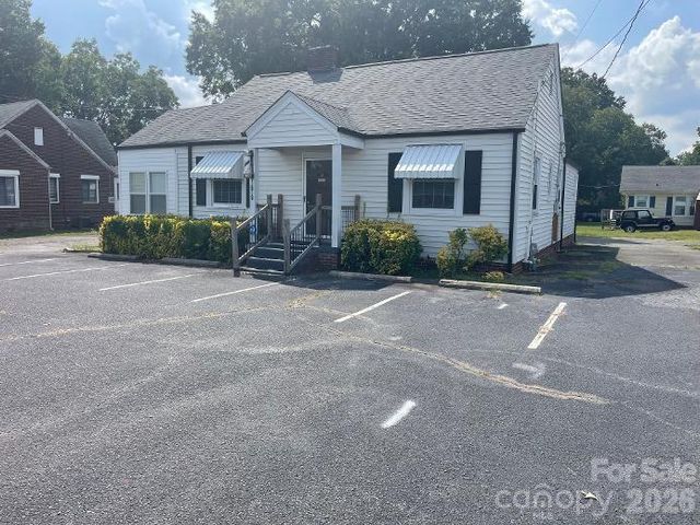 1670 Dale Earnhardt Boulevard, Kannapolis, NC 28083