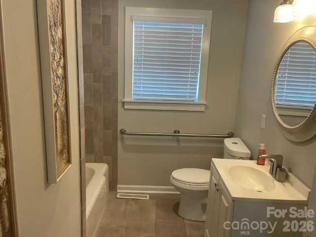 1670 Dale Earnhardt Boulevard, Kannapolis, NC 28083