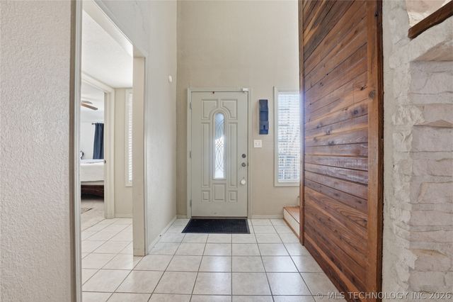 9608 W 71st Street S, Tulsa, OK 74131