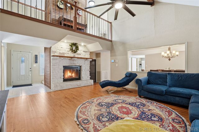 9608 W 71st Street S, Tulsa, OK 74131