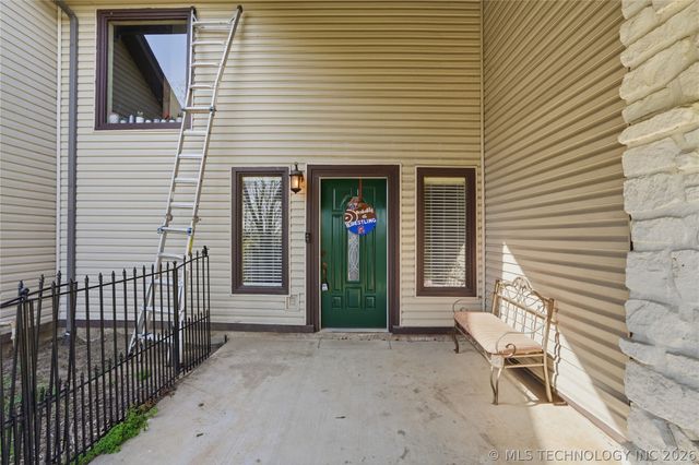 9608 W 71st Street S, Tulsa, OK 74131