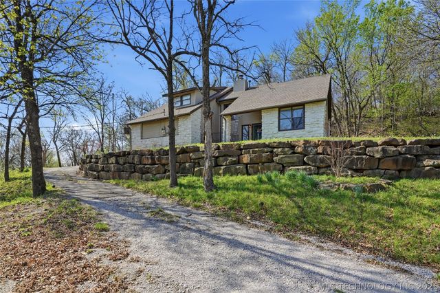 9608 W 71st Street S, Tulsa, OK 74131