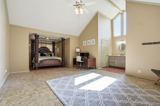 9608 W 71st Street S, Tulsa, OK 74131