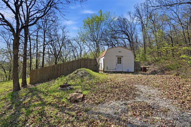 9608 W 71st Street S, Tulsa, OK 74131