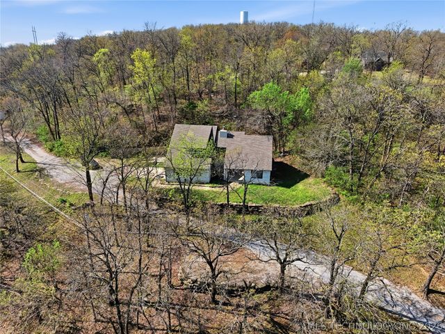 9608 W 71st Street S, Tulsa, OK 74131