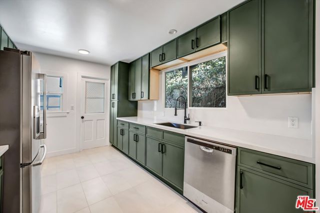 951 N Hilldale, West Hollywood, CA 90069