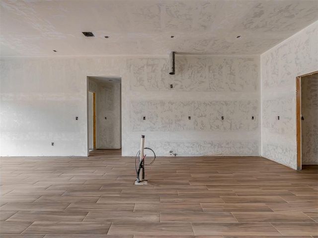 2133 Preserve Edge Drive, Edmond, OK 73034