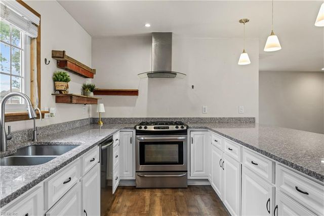 437 Malibu DR, Virginia Beach, VA 23452