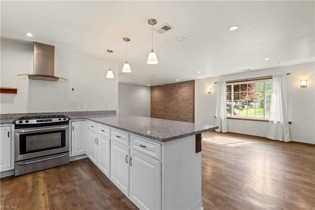 437 Malibu DR, Virginia Beach, VA 23452