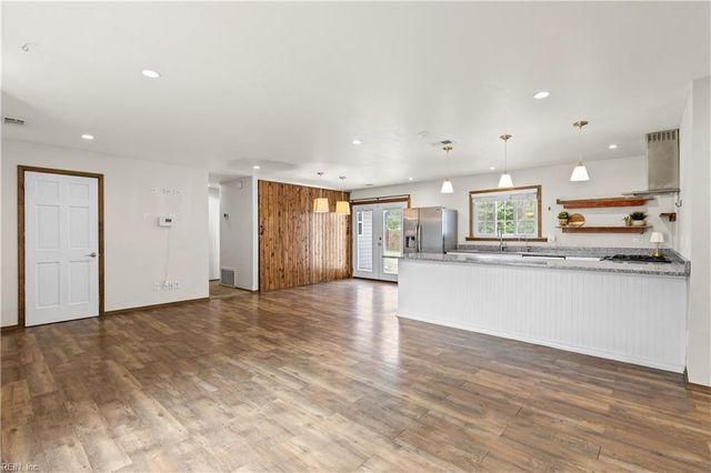437 Malibu DR, Virginia Beach, VA 23452