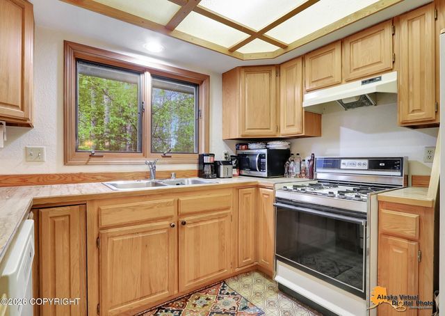 21644 Woodclif Drive, Chugiak, AK 99567