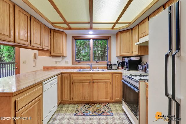 21644 Woodclif Drive, Chugiak, AK 99567