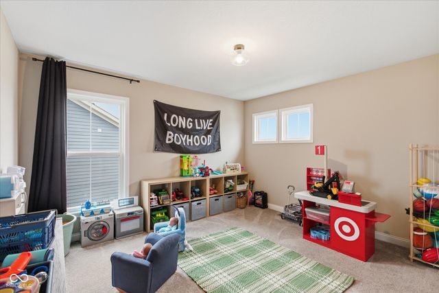 976 Pond View Drive, Greenfield, IN 46140