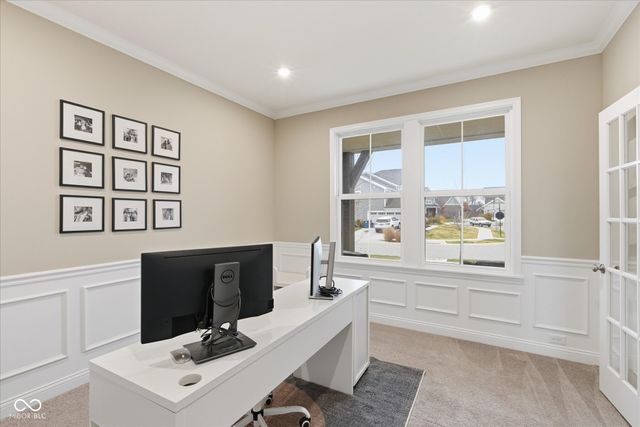 976 Pond View Drive, Greenfield, IN 46140