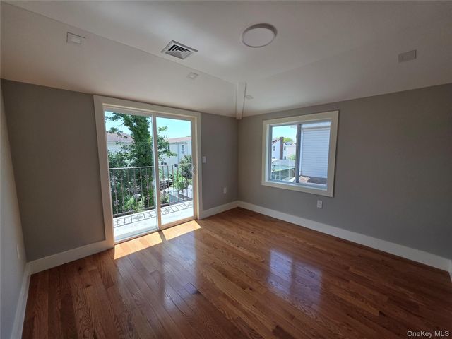 14617 229th Street, Springfield Gardens, NY 11413