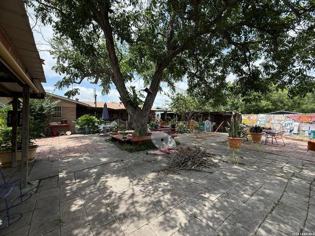 4503 Bikini Dr, San Antonio, TX 78218