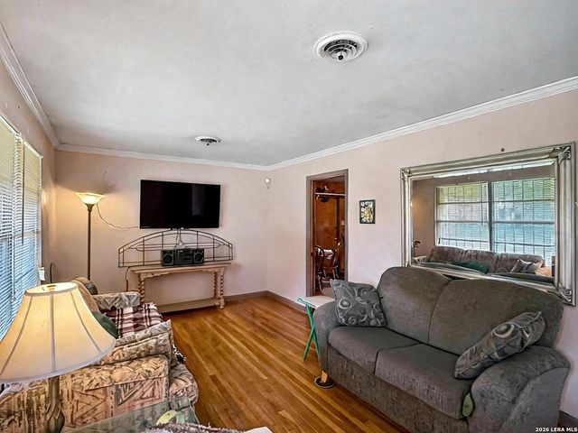 4503 Bikini Dr, San Antonio, TX 78218