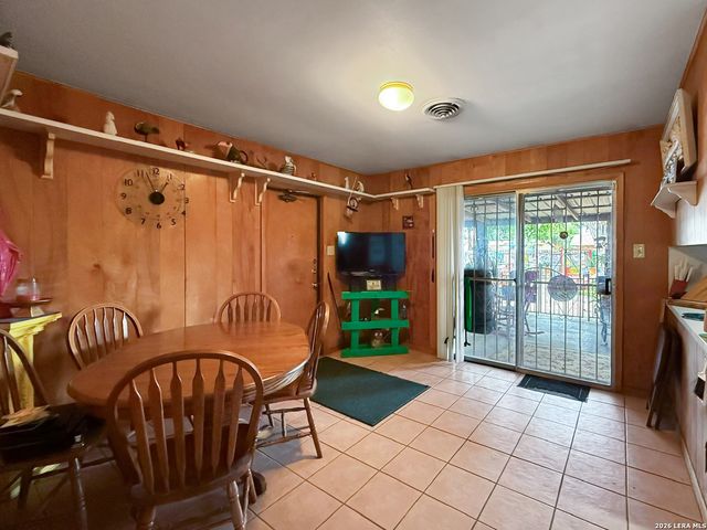 4503 Bikini Dr, San Antonio, TX 78218